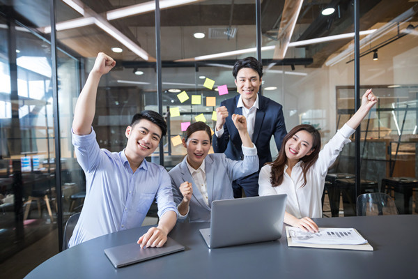 營(yíng)銷戰(zhàn)略專家:助力企業(yè)業(yè)績(jī)?cè)鲩L(zhǎng) 營(yíng)銷戰(zhàn)略專家:助力企業(yè)業(yè)績(jī)?cè)鲩L(zhǎng)