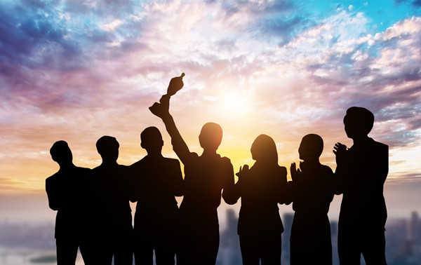 集團(tuán)內(nèi)部控制：完善內(nèi)部控制體系，確保集團(tuán)合規(guī)運(yùn)營(yíng)