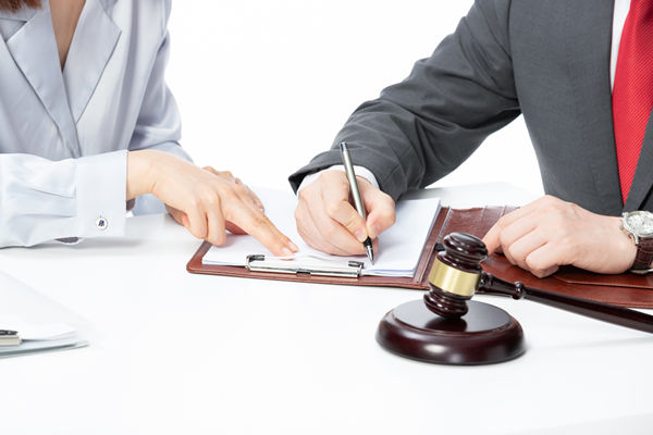 集團(tuán)法務(wù)合規(guī)管控：保障企業(yè)合法權(quán)益，降低法律風(fēng)險(xiǎn)