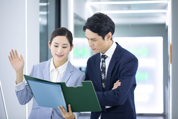 科學(xué)薪酬體系：激勵(lì)員工，提升績(jī)效的關(guān)鍵策略