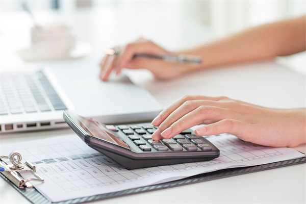 環(huán)境快速變化，如何確保預(yù)算執(zhí)行的靈活性和適應(yīng)性？