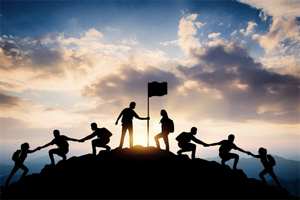 如何有效實施員工培訓計劃，提升團隊整體能力？