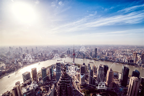 供應(yīng)鏈管理中，如何確保供應(yīng)鏈透明度與安全性？