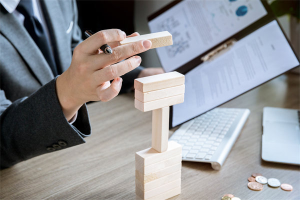 如何通過預算管理，加強企業(yè)的風險預警與防范能力？