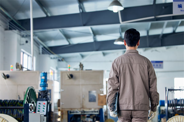 精益生產(chǎn)中的持續(xù)改善理念如何在實際工作中得到落實？