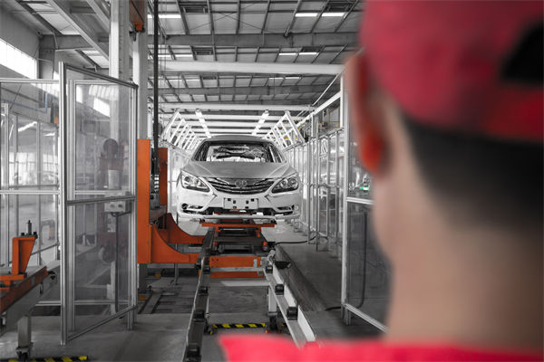 精益生產(chǎn)破除管理積弊，引領(lǐng)制造業(yè)邁向卓越運(yùn)營(yíng)