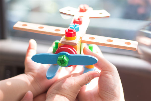 這些玩具可能正在悄悄傷害孩子，對關(guān)聯(lián)品牌的啟示