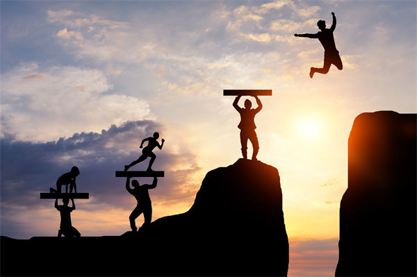 企業(yè)文化淪為口號：形式主義背后藏著哪些管理危機？