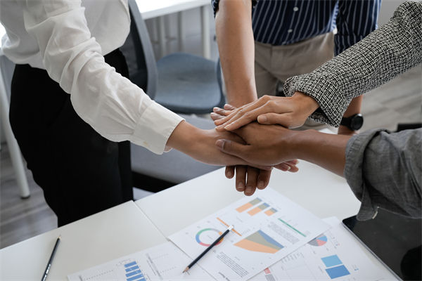 強行推行統(tǒng)一文化，多元團隊是否正在被抹煞活力？